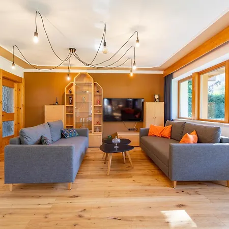 度假居 Haus Kitzblick Xl *