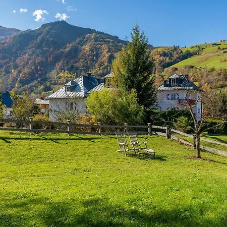 Haus Kitzblick Xl 度假居 *