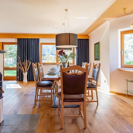 度假居 Haus Kitzblick Xl *