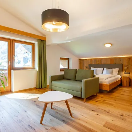 Haus Kitzblick Xl 卡普伦